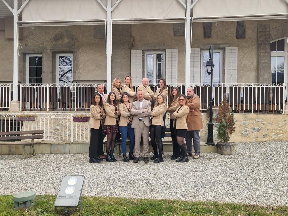 l'équipe de l'agence Immobilière de la Vallée