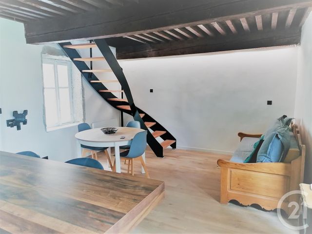 Appartement Duplex à louer - 2 pièces - 41.9 m2 - CHAMBERY - 73 - RHONE-ALPES - Century 21 Immobilière De La Vallée