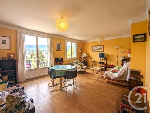 Appartement T3 à vendre - 3 pièces - 66.6 m2 - CHAMBERY - 73 - RHONE-ALPES - Century 21 Immobilière De La Vallée