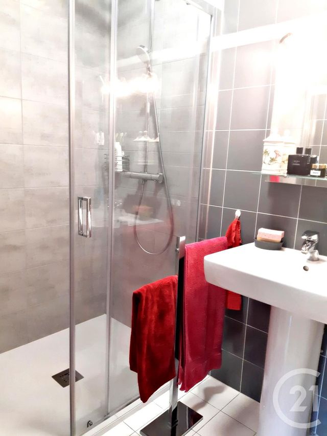 Appartement Duplex à vendre - 5 pièces - 98.0 m2 - ST ALBAN LEYSSE - 73 - RHONE-ALPES - Century 21 Immobilière De La Vallée