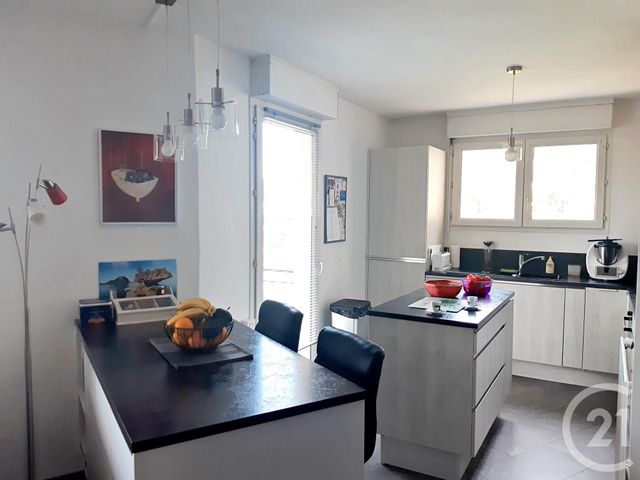 Appartement Duplex à vendre - 5 pièces - 98.0 m2 - ST ALBAN LEYSSE - 73 - RHONE-ALPES - Century 21 Immobilière De La Vallée