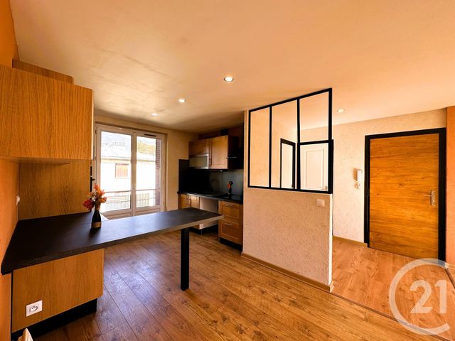 Appartement T3 à vendre - 3 pièces - 59.58 m2 - CHAMBERY - 73 - RHONE-ALPES - Century 21 Immobilière De La Vallée