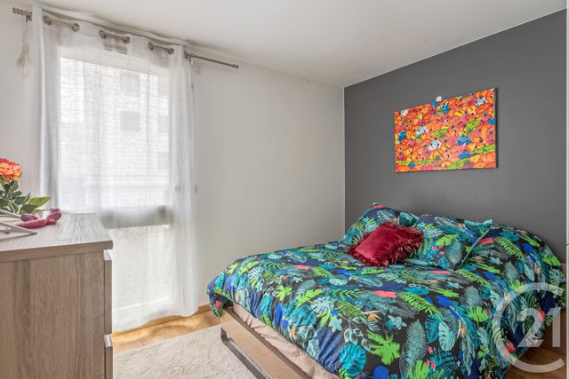 Afficher la photo en grand Appartement F3 à vendre - 3 pièces - 63.91 m2 - CHAMBERY - 73 - RHONE-ALPES - Century 21 Immobilière De La Vallée