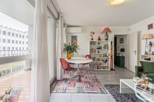Afficher la photo en grand Appartement F3 à vendre - 3 pièces - 63.91 m2 - CHAMBERY - 73 - RHONE-ALPES - Century 21 Immobilière De La Vallée
