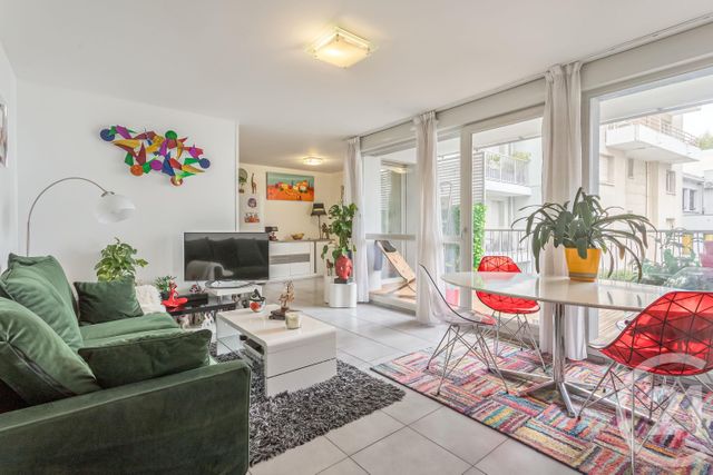 Afficher la photo en grand Appartement F3 à vendre - 3 pièces - 63.91 m2 - CHAMBERY - 73 - RHONE-ALPES - Century 21 Immobilière De La Vallée