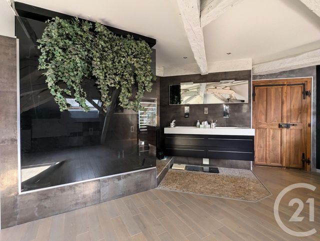 Appartement T6 à vendre - 6 pièces - 236.24 m2 - CHAMBERY - 73 - RHONE-ALPES - Century 21 Immobilière De La Vallée