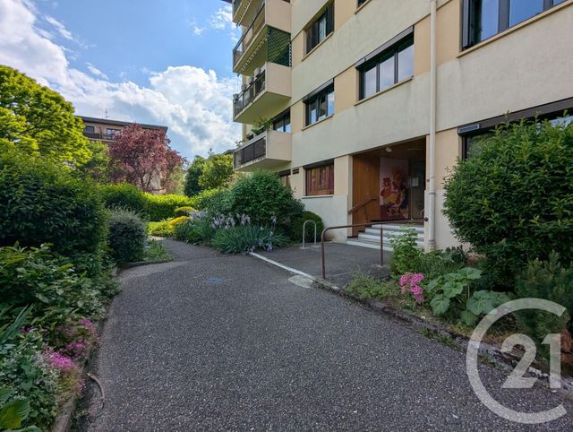 Appartement T3 à vendre - 3 pièces - 68.2 m2 - LA MOTTE SERVOLEX - 73 - RHONE-ALPES - Century 21 Immobilière De La Vallée