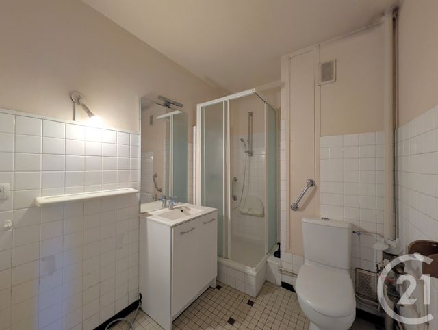 Appartement T2 à vendre - 2 pièces - 43.6 m2 - CHAMBERY - 73 - RHONE-ALPES - Century 21 Immobilière De La Vallée