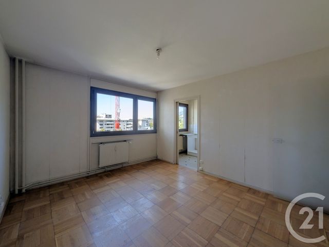 Appartement T2 à vendre - 2 pièces - 43.6 m2 - CHAMBERY - 73 - RHONE-ALPES - Century 21 Immobilière De La Vallée
