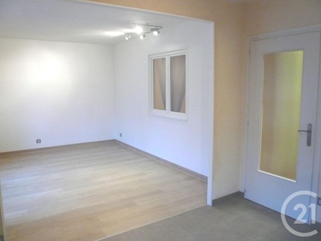 Appartement T2 à louer - 2 pièces - 42.21 m2 - CHAMBERY - 73 - RHONE-ALPES - Century 21 Immobilière De La Vallée