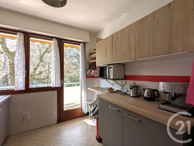 Appartement T3 à vendre - 3 pièces - 66.41 m2 - CHAMBERY - 73 - RHONE-ALPES - Century 21 Immobilière De La Vallée