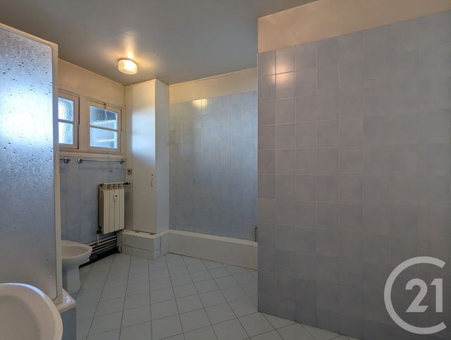 Appartement T5 à vendre - 5 pièces - 117.49 m2 - CHAMBERY - 73 - RHONE-ALPES - Century 21 Immobilière De La Vallée