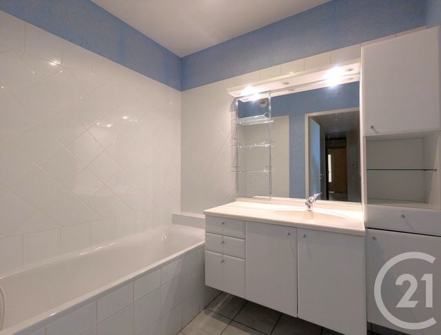 Appartement T4 à vendre - 4 pièces - 78.1 m2 - CHAMBERY - 73 - RHONE-ALPES - Century 21 Immobilière De La Vallée