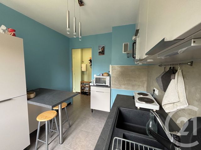 Afficher la photo en grand Appartement T3 à vendre - 3 pièces - 66.83 m2 - LE BOURGET DU LAC - 73 - RHONE-ALPES - Century 21 Immobilière De La Vallée