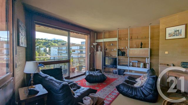 Appartement T5 à vendre - 5 pièces - 137.67 m2 - CHAMBERY - 73 - RHONE-ALPES - Century 21 Immobilière De La Vallée