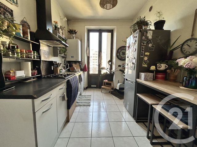 Appartement T3 à vendre - 3 pièces - 60.63 m2 - CHAMBERY - 73 - RHONE-ALPES - Century 21 Immobilière De La Vallée