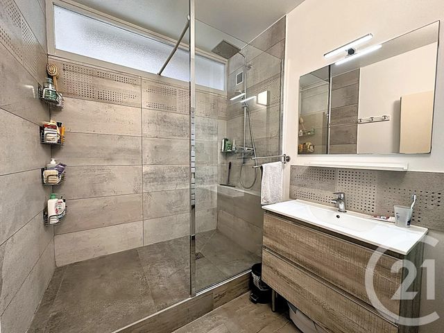 Afficher la photo en grand Appartement T5 à vendre - 5 pièces - 102.93 m2 - COGNIN - 73 - RHONE-ALPES - Century 21 Immobilière De La Vallée