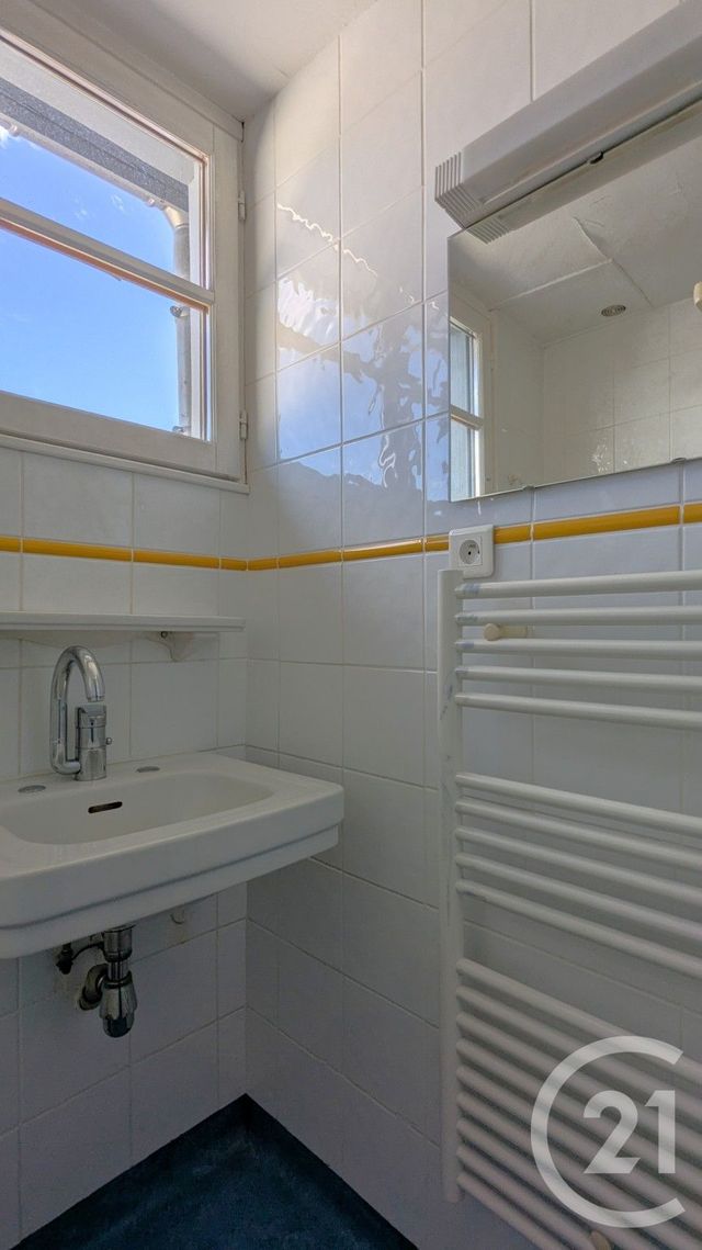 Appartement Studio à vendre - 1 pièce - 16.4 m2 - CHAMBERY - 73 - RHONE-ALPES - Century 21 Immobilière De La Vallée