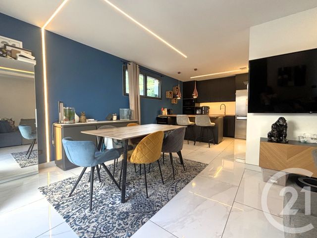 Appartement T3 à vendre - 3 pièces - 60.94 m2 - ST JEOIRE PRIEURE - 73 - RHONE-ALPES - Century 21 Immobilière De La Vallée