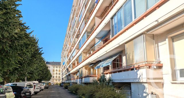 Appartement T3 à vendre - 3 pièces - 72.08 m2 - CHAMBERY - 73 - RHONE-ALPES - Century 21 Immobilière De La Vallée