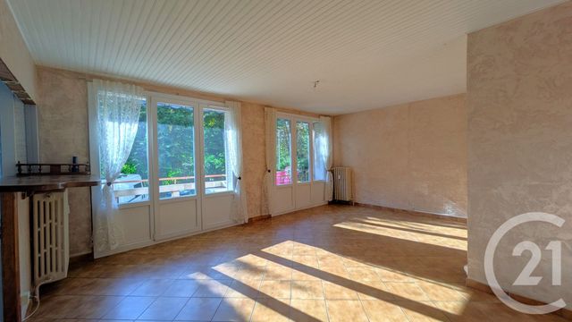 Appartement T3 à vendre - 3 pièces - 72.08 m2 - CHAMBERY - 73 - RHONE-ALPES - Century 21 Immobilière De La Vallée