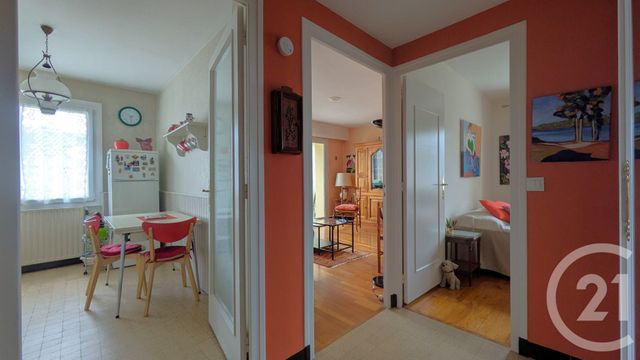 Appartement T2 à vendre - 2 pièces - 47.93 m2 - CHAMBERY - 73 - RHONE-ALPES - Century 21 Immobilière De La Vallée
