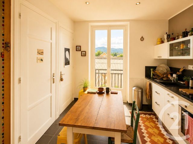 Appartement F3 à vendre - 3 pièces - 72.32 m2 - CHAMBERY - 73 - RHONE-ALPES - Century 21 Immobilière De La Vallée