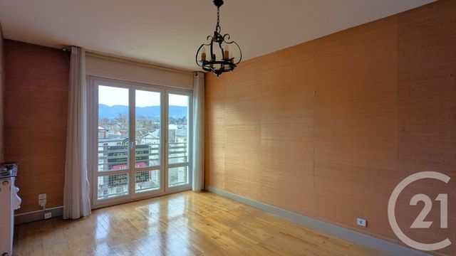 Appartement T4 à vendre - 4 pièces - 68.9 m2 - CHAMBERY - 73 - RHONE-ALPES - Century 21 Immobilière De La Vallée