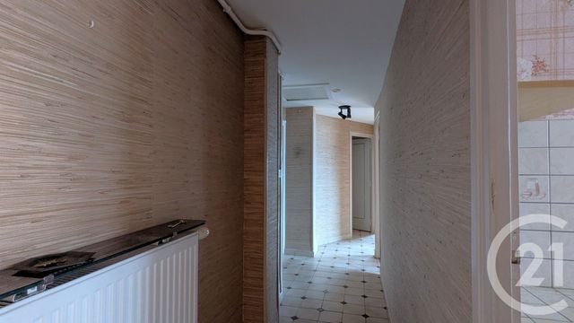 Appartement T4 à vendre - 4 pièces - 68.9 m2 - CHAMBERY - 73 - RHONE-ALPES - Century 21 Immobilière De La Vallée