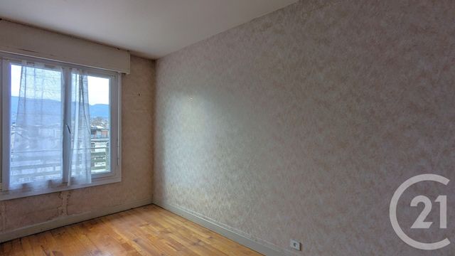 Appartement T4 à vendre - 4 pièces - 68.9 m2 - CHAMBERY - 73 - RHONE-ALPES - Century 21 Immobilière De La Vallée