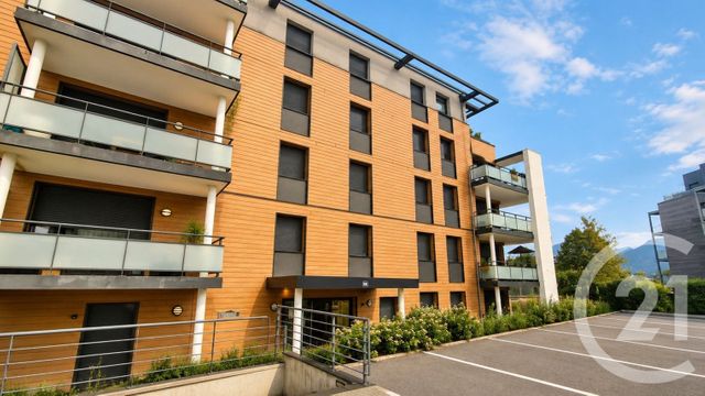 Appartement T4 à vendre - 4 pièces - 88.01 m2 - BASSENS - 73 - RHONE-ALPES - Century 21 Immobilière De La Vallée