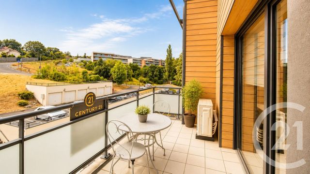 Appartement T4 à vendre - 4 pièces - 88.01 m2 - BASSENS - 73 - RHONE-ALPES - Century 21 Immobilière De La Vallée