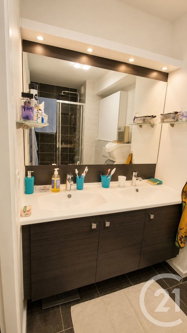 Appartement T4 à vendre - 4 pièces - 88.01 m2 - BASSENS - 73 - RHONE-ALPES - Century 21 Immobilière De La Vallée