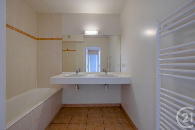 Appartement T4 à vendre - 4 pièces - 86.32 m2 - JACOB BELLECOMBETTE - 73 - RHONE-ALPES - Century 21 Immobilière De La Vallée