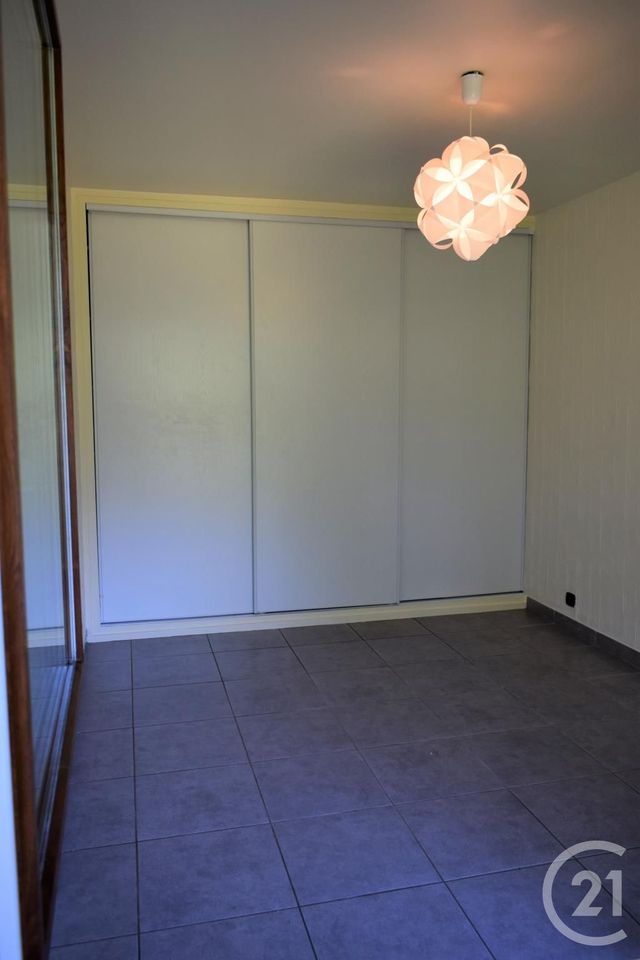 Appartement T2 à louer - 2 pièces - 56.96 m2 - CHAMBERY - 73 - RHONE-ALPES - Century 21 Immobilière De La Vallée