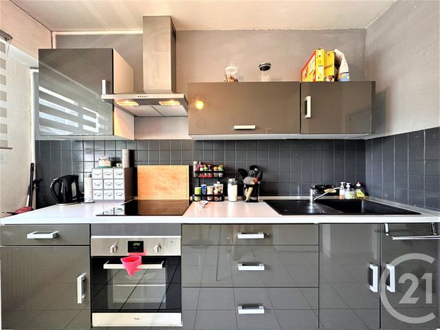 Appartement T2 à louer - 2 pièces - 53.48 m2 - CHAMBERY - 73 - RHONE-ALPES - Century 21 Immobilière De La Vallée