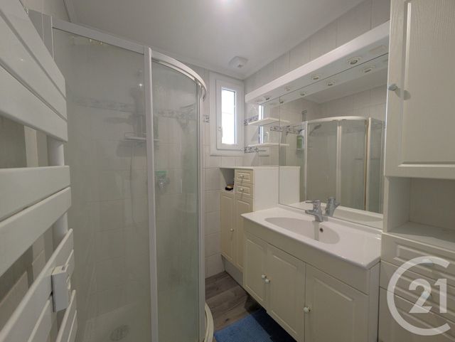 Appartement T3 à vendre - 3 pièces - 68.01 m2 - CHAMBERY - 73 - RHONE-ALPES - Century 21 Immobilière De La Vallée