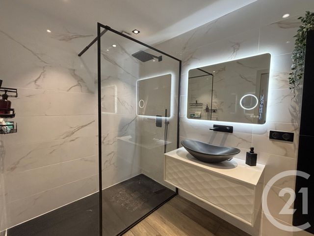 Appartement T3 à vendre - 3 pièces - 60.94 m2 - ST JEOIRE PRIEURE - 73 - RHONE-ALPES - Century 21 Immobilière De La Vallée