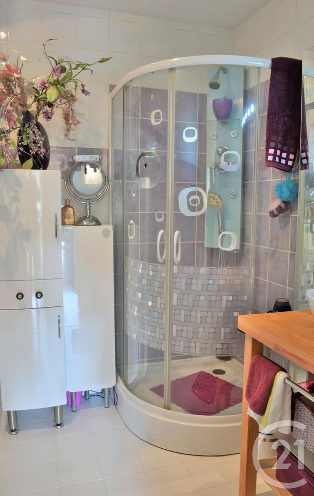 Appartement T2 à louer - 2 pièces - 59.25 m2 - CHAMBERY - 73 - RHONE-ALPES - Century 21 Immobilière De La Vallée