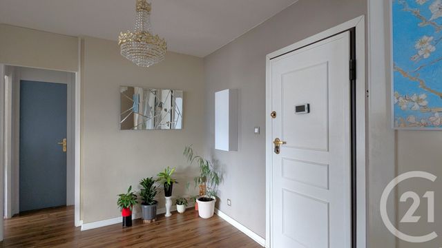 Appartement T5 à vendre - 5 pièces - 103.72 m2 - CHAMBERY - 73 - RHONE-ALPES - Century 21 Immobilière De La Vallée