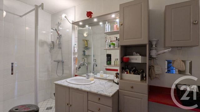 Appartement T5 à vendre - 5 pièces - 103.72 m2 - CHAMBERY - 73 - RHONE-ALPES - Century 21 Immobilière De La Vallée