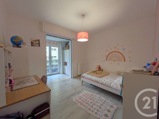 Appartement T4 à vendre - 4 pièces - 74.09 m2 - AIX LES BAINS - 73 - RHONE-ALPES - Century 21 Immobilière De La Vallée