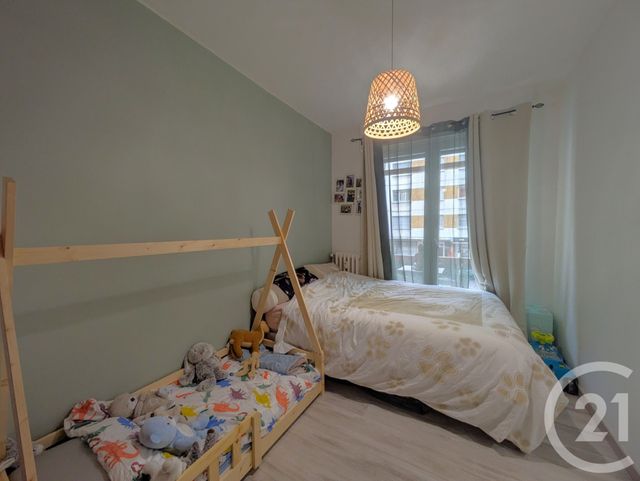 Appartement T4 à vendre - 4 pièces - 74.09 m2 - AIX LES BAINS - 73 - RHONE-ALPES - Century 21 Immobilière De La Vallée