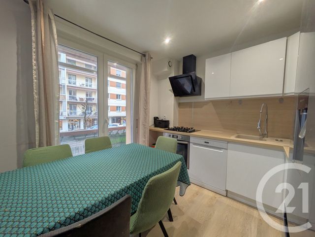 Appartement T4 à vendre - 4 pièces - 74.09 m2 - AIX LES BAINS - 73 - RHONE-ALPES - Century 21 Immobilière De La Vallée