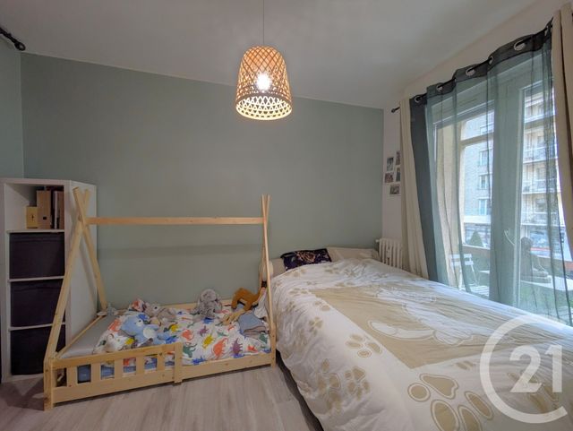 Appartement T4 à vendre - 4 pièces - 74.09 m2 - AIX LES BAINS - 73 - RHONE-ALPES - Century 21 Immobilière De La Vallée