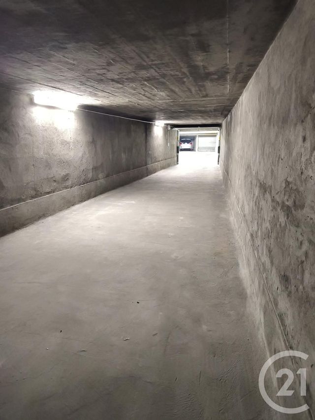 parking à louer - 53.0 m2 - CHAMBERY - 73 - RHONE-ALPES - Century 21 Immobilière De La Vallée
