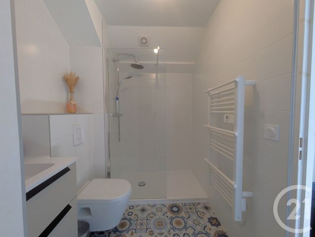 Appartement T2 à vendre - 2 pièces - 33.99 m2 - AIX LES BAINS - 73 - RHONE-ALPES - Century 21 Immobilière De La Vallée