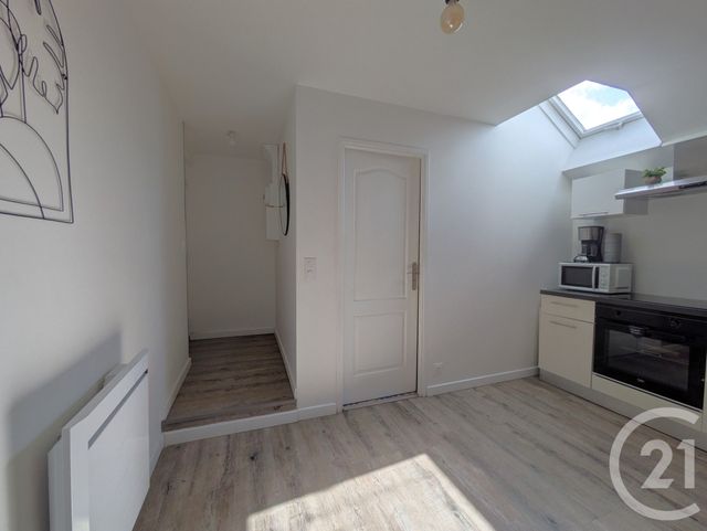 Appartement T2 à vendre - 2 pièces - 33.99 m2 - AIX LES BAINS - 73 - RHONE-ALPES - Century 21 Immobilière De La Vallée