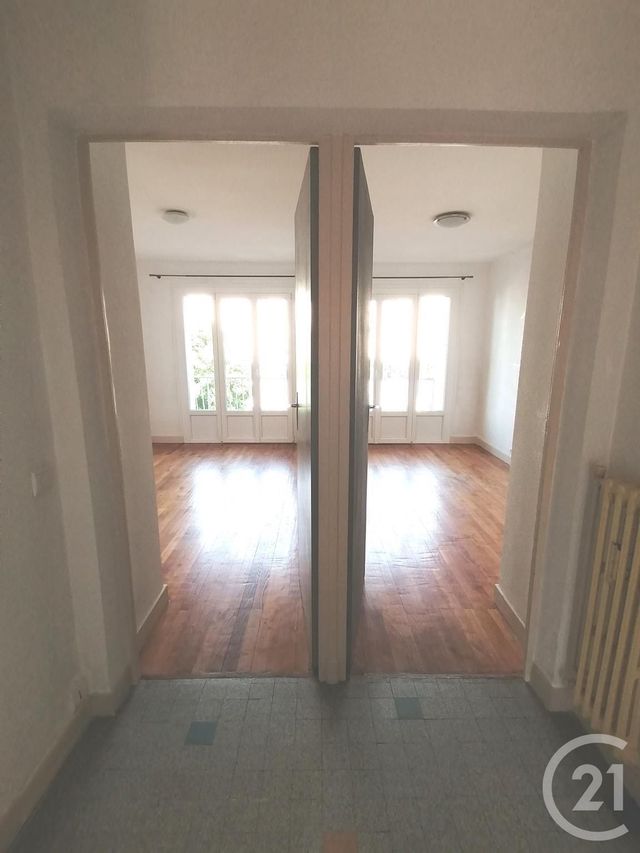 Appartement T3 à louer - 3 pièces - 54.8 m2 - CHAMBERY - 73 - RHONE-ALPES - Century 21 Immobilière De La Vallée