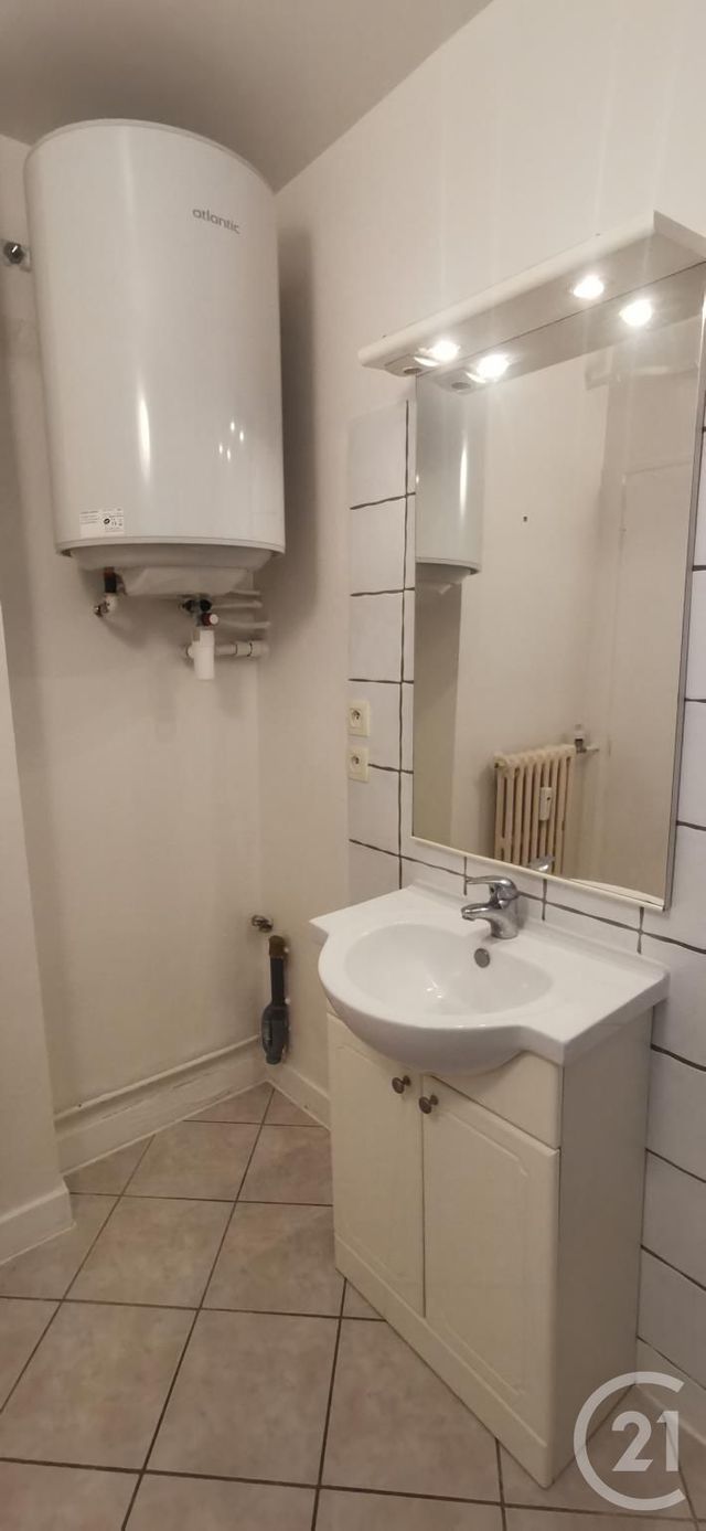Appartement F3 à louer - 3 pièces - 60.05 m2 - CHAMBERY - 73 - RHONE-ALPES - Century 21 Immobilière De La Vallée
